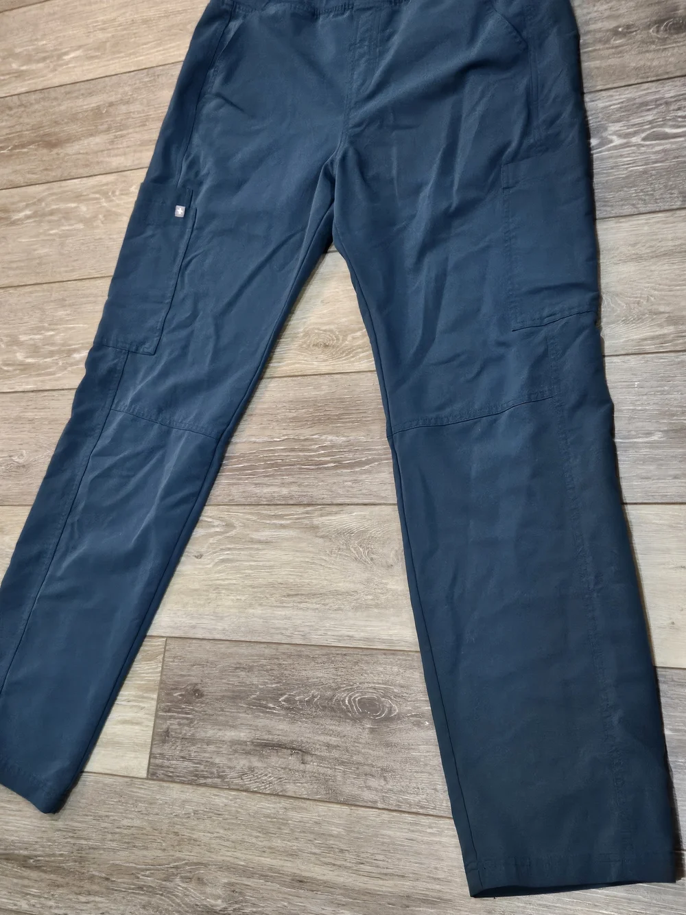 Figs Men's Axim Straight Leg Caribbean Blue Cargo Scrub Pants Size Large